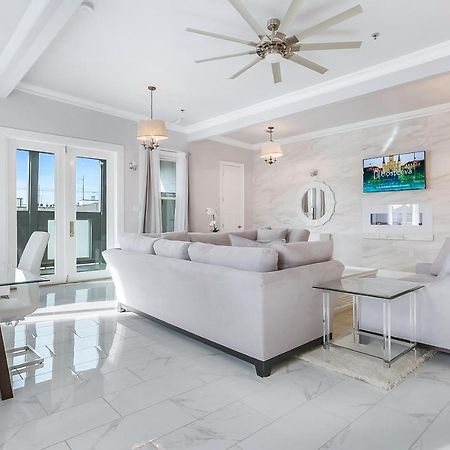 Stunning Penthouse In The Heart Of The City New Orleans Exterior photo